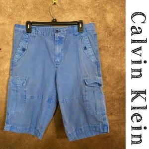 Calvin Klein~Men’s Blue Dye Washed Cargo Shorts~”Made to Fade”~Size 33~EUC